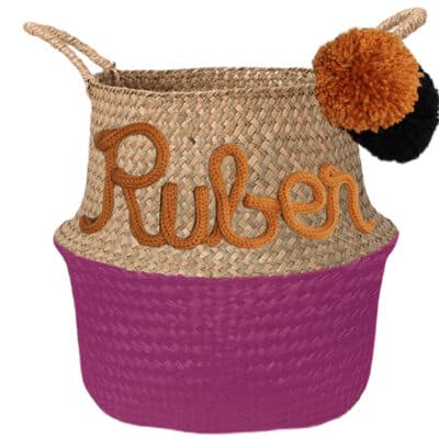 Half gekleurde gepersonaliseerde mand met naam fusia