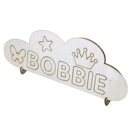 Naampuzzel op een wolk met elementen