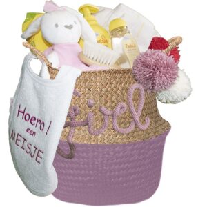 Kraamcadeau voor een meisje Regenboog 1 Kraamcadeau voor een meisje Regenboog