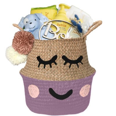 Verlegen kraam mand great jongen met naam roze