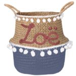Panier blanc à pompons avec nom – Image 7